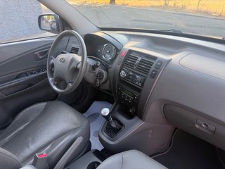 Hyundai Tucson solo 129.000 km 4x4 con pegatina B
