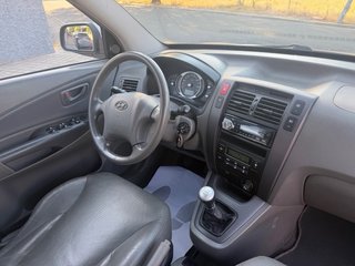 Hyundai Tucson solo 129.000 km 4x4 con pegatina B