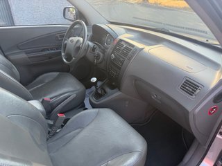 Hyundai Tucson solo 129.000 km 4x4 con pegatina B