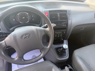 Hyundai Tucson solo 129.000 km 4x4 con pegatina B