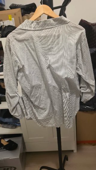 Blusa Stradivarius Rayas Beige Talla S