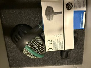 Microfono AKG D112
