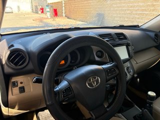 Toyota RAV4 2011