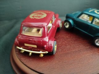 2 Scalextric Mini Cooper 40Th 1959-1999 Beatties