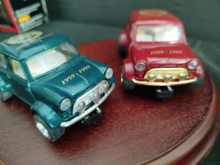 2 Scalextric Mini Cooper 40Th 1959-1999 Beatties