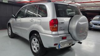 Toyota RAV4 2004