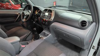 Toyota RAV4 2004