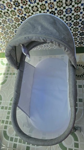 2 Mini Cunas casi nuevas .