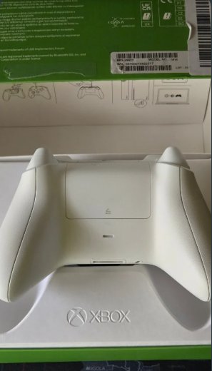 Mando Xbox Robot White