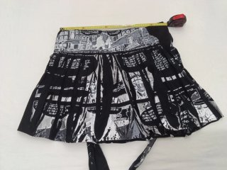 Falda estampada blanco y negro