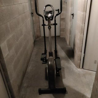 Bicicleta Elíptica BH Fitness