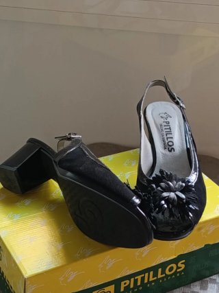 Zapatos de piel "Pitillos"
