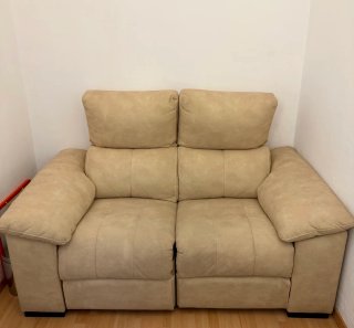 Sofá 2 plazas beige polipiel