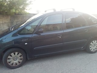 Citroën Xsara Picasso 2402 DDD