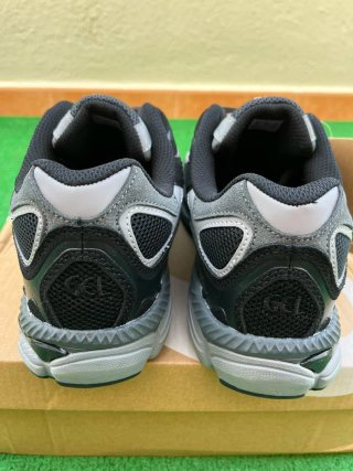 Asics Gel NYC Talla 44 Negro/Gris