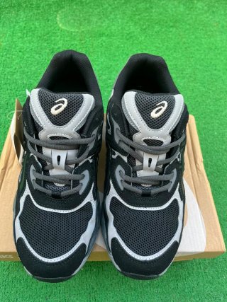 Asics Gel NYC Talla 44 Negro/Gris