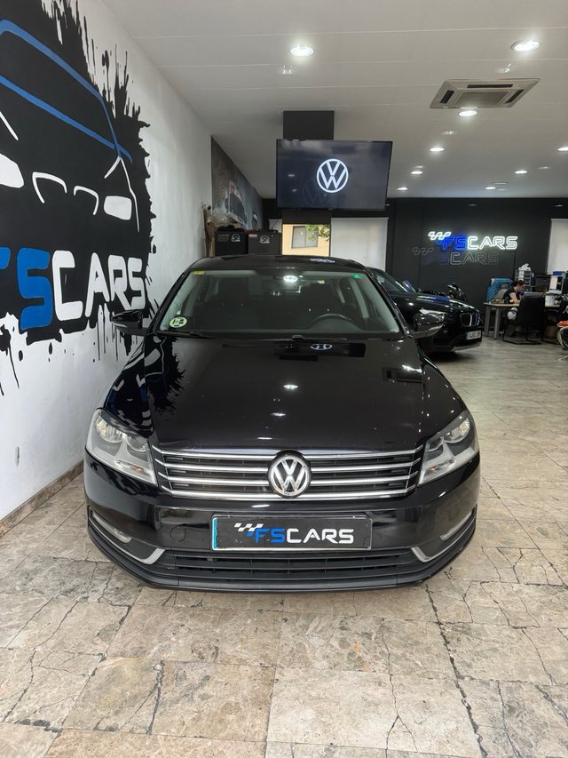 VOLKSWAGEN PASSAT 🟡 1.6 TDI 115cv NACIONAL MANUAL