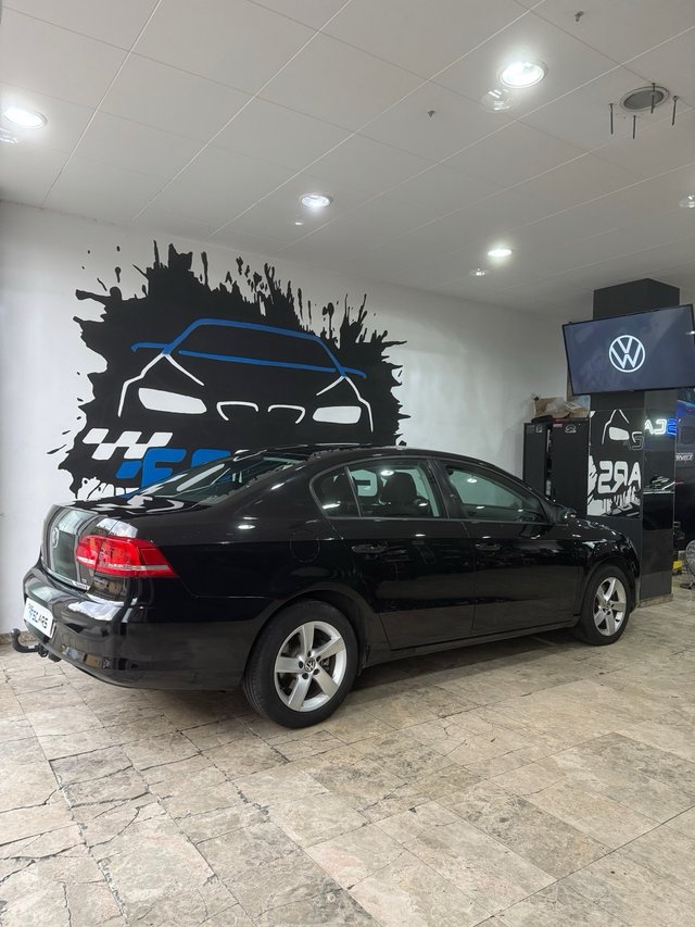 VOLKSWAGEN PASSAT 🟡 1.6 TDI 115cv NACIONAL MANUAL