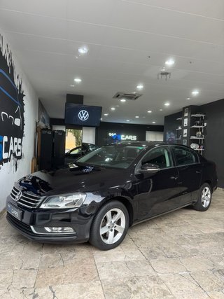 VOLKSWAGEN PASSAT 🟡 1.6 TDI 115cv NACIONAL MANUAL