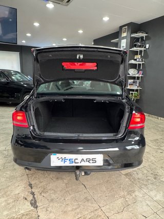 VOLKSWAGEN PASSAT 🟡 1.6 TDI 115cv NACIONAL MANUAL