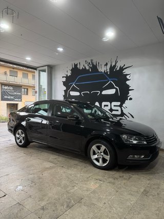 VOLKSWAGEN PASSAT 🟡 1.6 TDI 115cv NACIONAL MANUAL