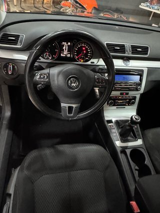 VOLKSWAGEN PASSAT 🟡 1.6 TDI 115cv NACIONAL MANUAL