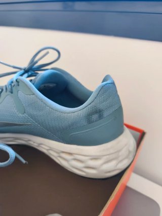 Nike Revolution 6 Hombre Aguamarina