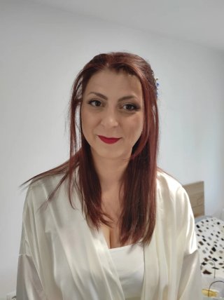 Peluquera & maquilladora a domicilio