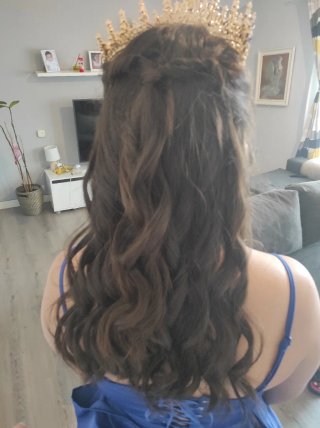 Peluquera & maquilladora a domicilio
