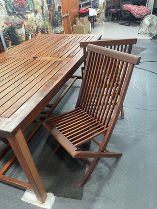 Conjunto de Teca Mesa y Sillas