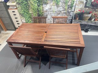 Conjunto de Teca Mesa y Sillas