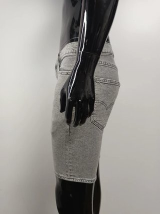 Pantalón corto vaquero Levi's gris