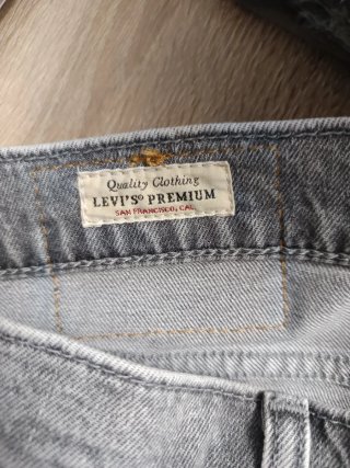 Pantalón corto vaquero Levi's gris