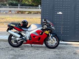Suzuki GSX-R 600 SRAD 1997