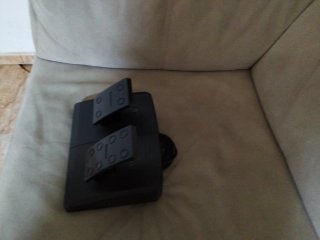 Volante Thrustmaster PS4