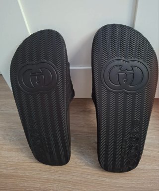 Chanclas Gucci Negras