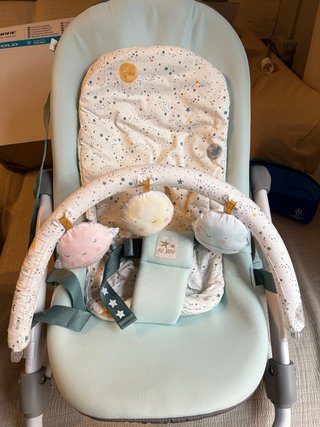 Mochila Ergobaby Embrace + Gandulita Jané