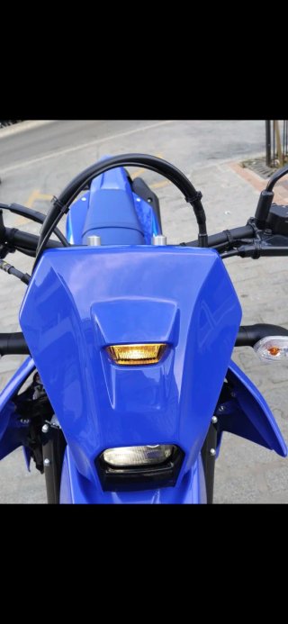 Yamaha Enduro Azul nueva din uso