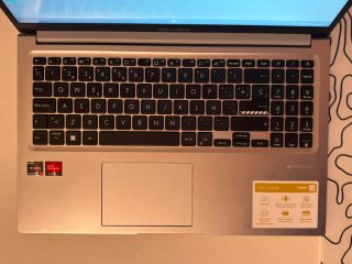 ASUS Vivobook 15 M1502YA-NJ152 Plata