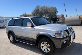 Mitsubishi Montero 2004