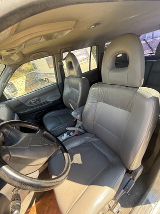 Mitsubishi Montero 2004
