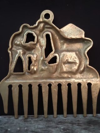 Peine antiguo bronce caballo y herrero Vintage