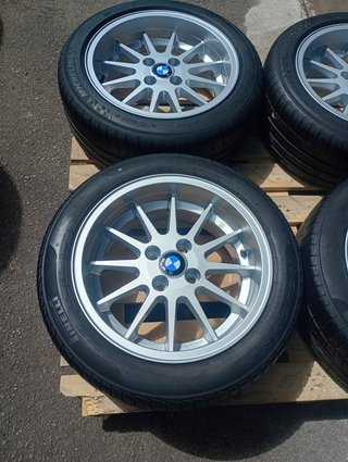 4 Llantas 15" MIM 1900 BMW E30 Neumáticos 750€