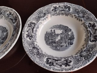 2 Platos hondos de La Cartuja de Sevilla. Lote n°3