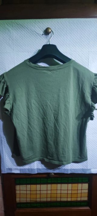T-shirt Zara donna maniche a volant