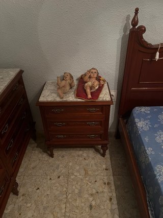 Dormitorio completo: mesitas, coqueta y armario