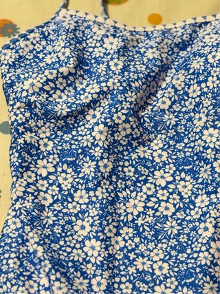 Bañador Shein floral azul y blanco