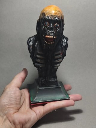 Busto de Tarman Return of the Living Dead