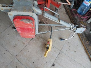 Montacargas eléctrico industrial