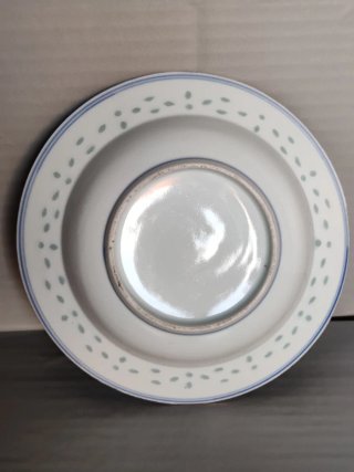 Plato de porcelana china con dragón
